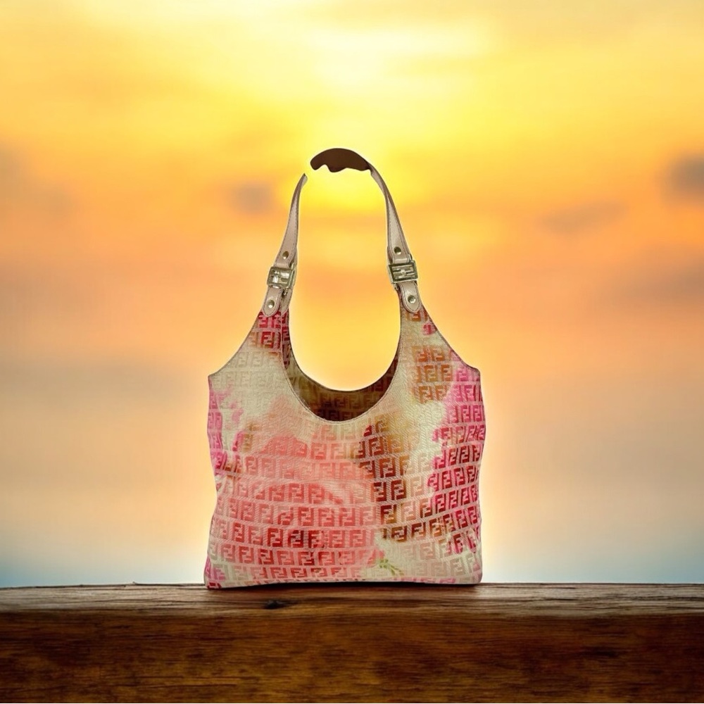 SOLD SOLD SOLD ❌Fendi Zucchino Floral Mama Forever Pink & Cream Shoulder Bag